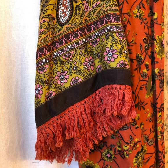 Hot & Delicious Desert Kimono - Picture 5 of 7